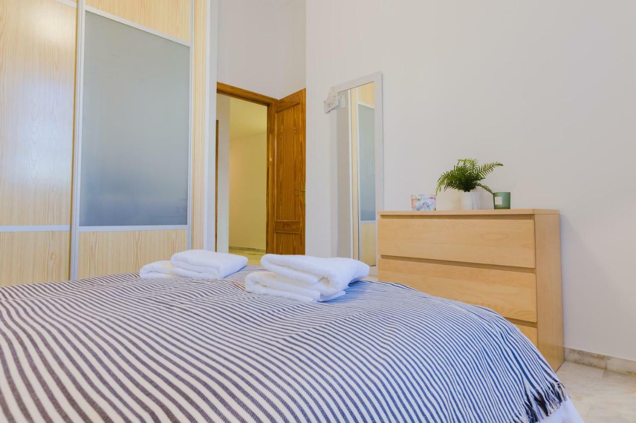 Hola Atarazanas Appartement *